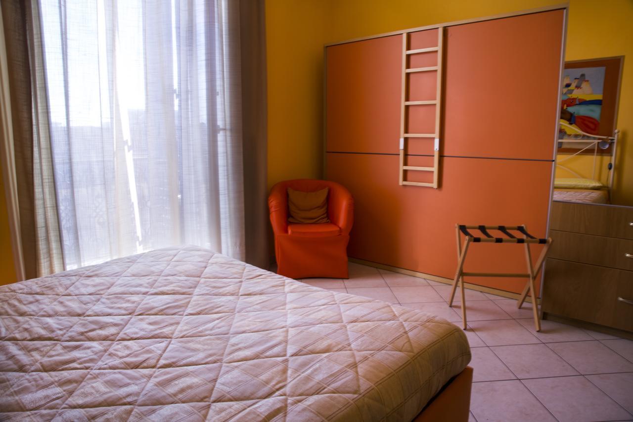 Al Centro E Meglio B&B 나폴리 외부 사진