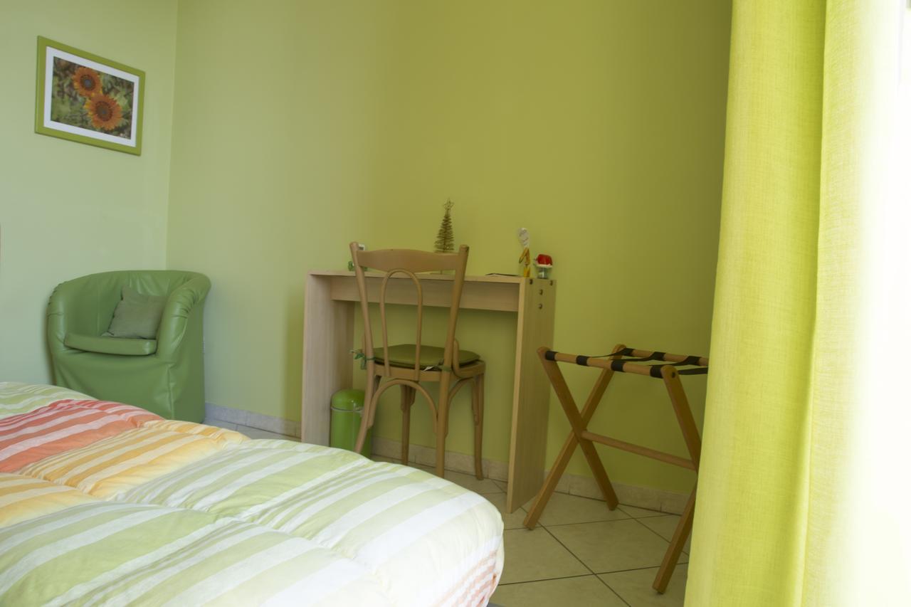 Al Centro E Meglio B&B 나폴리 외부 사진